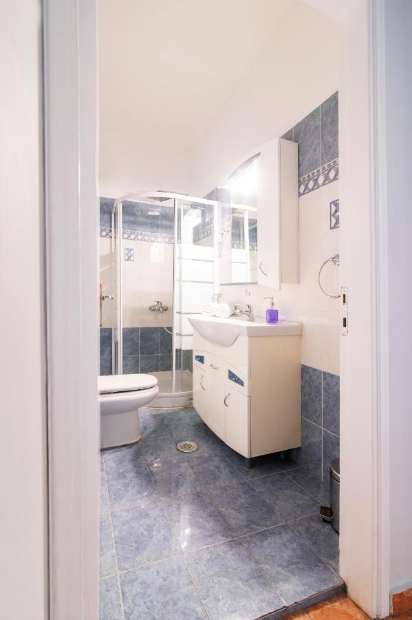 Apartment Bravo 2 Center